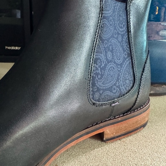 Ted Baker London Black Leather Chelsea Boots with Paisley Side Panel - Size 9